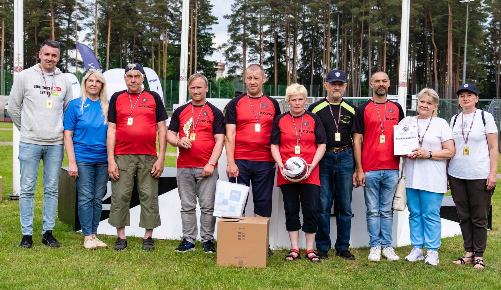 SeniCup dalībnieki apbalvošanā