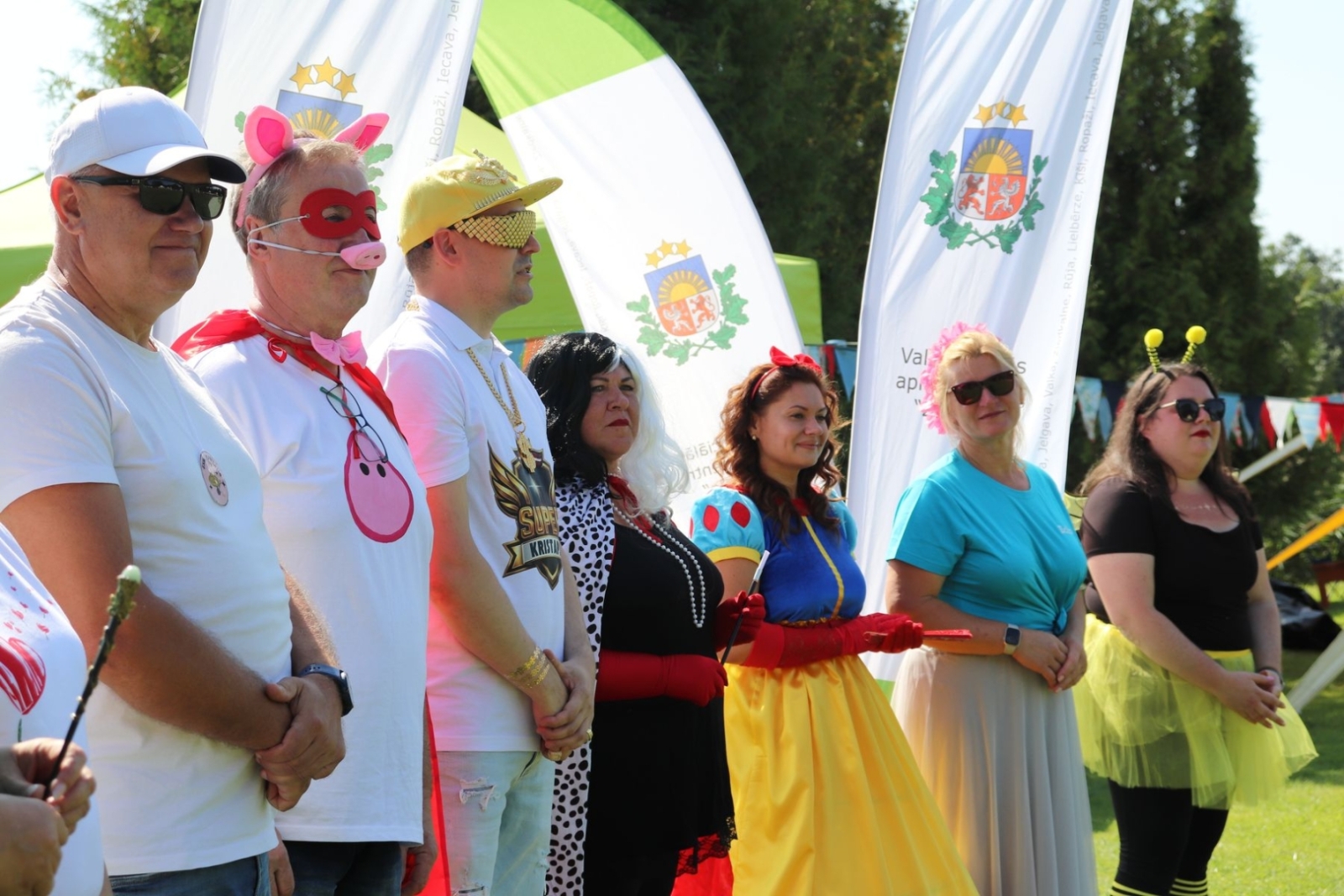 Direktors ar filiāļu vadītājiem