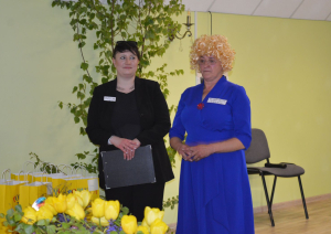 Divas pasākuma vadītājas