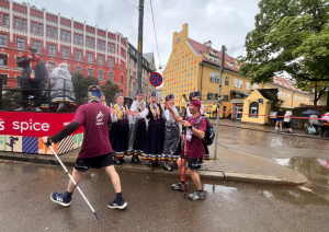 Rimi Rīgas maratona dalībnieki - iedzīvotāja nūjo
