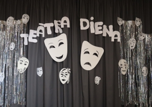 Teātra dienas dekorācija