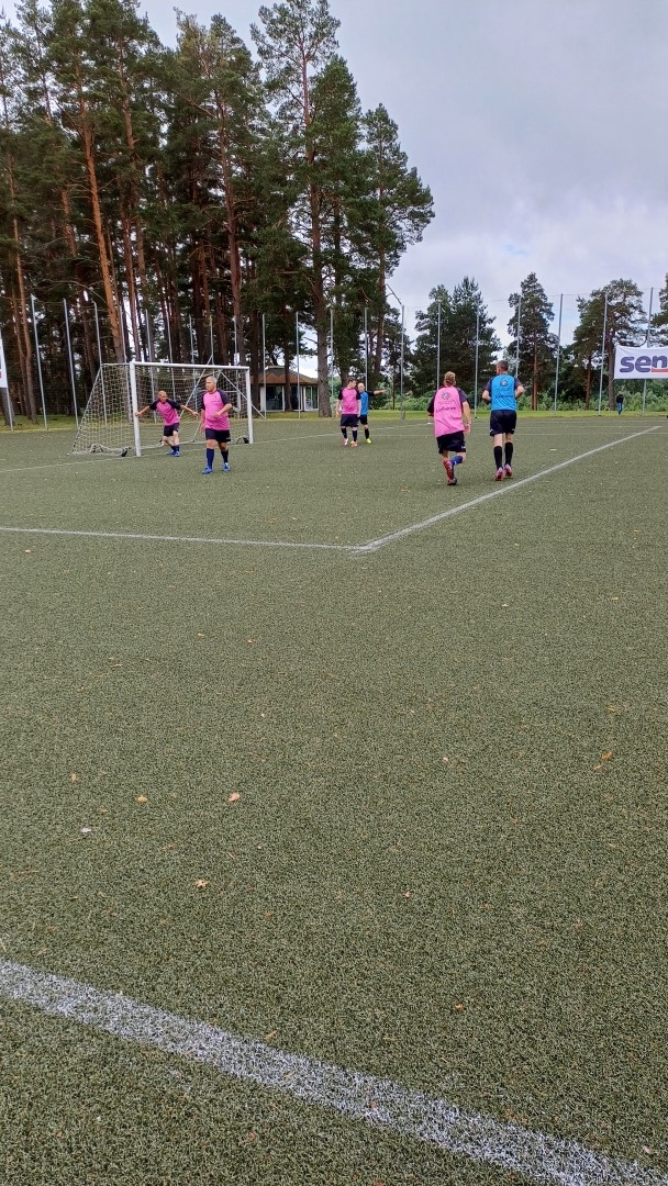 Seni Cup 2024 dalībnieki spēlē