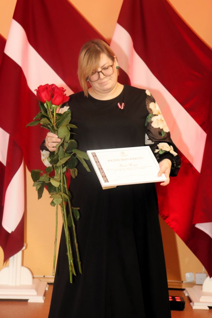 Apbalvojumu saņēmušais darbinieks 