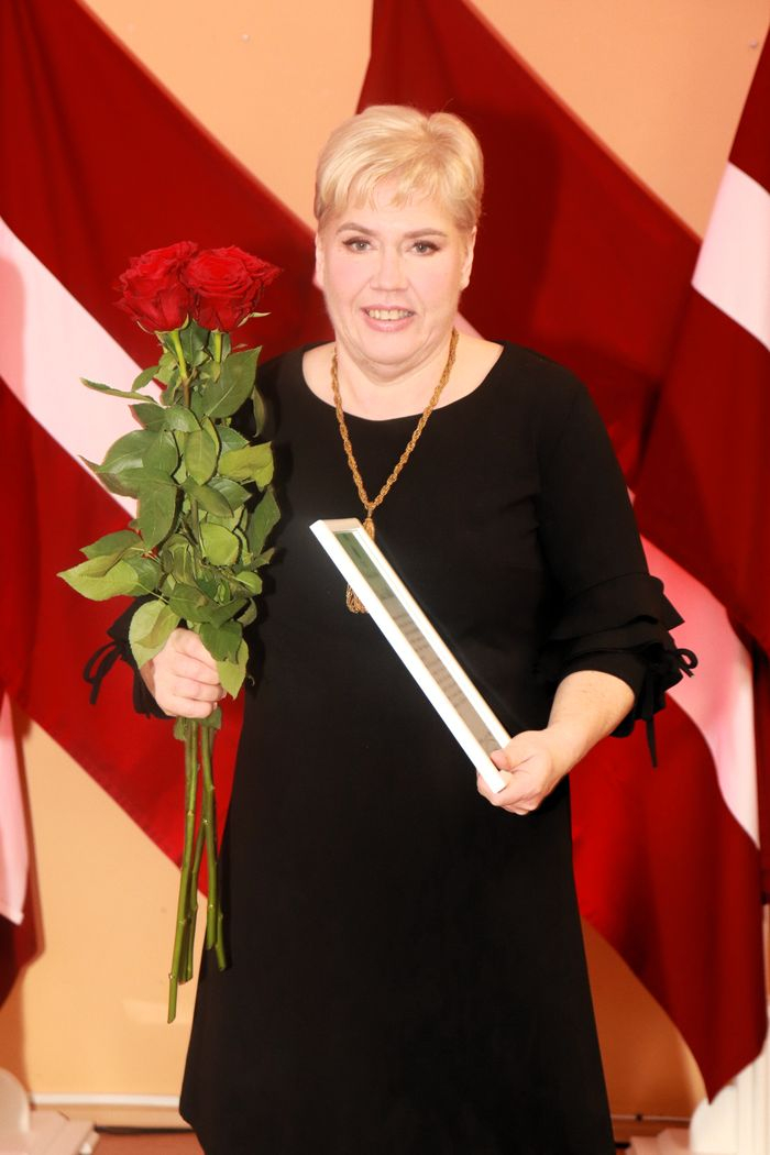 Apbalvojumu saņēmušais darbinieks