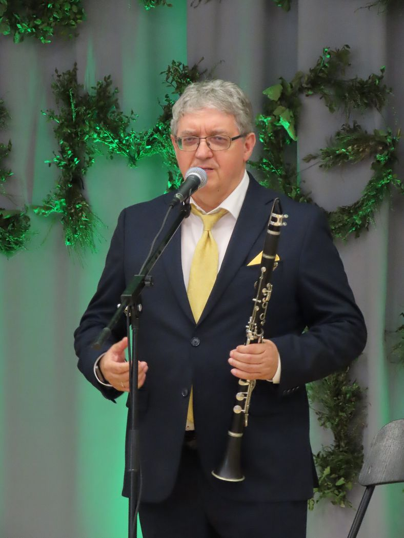 Uzstājas Žoršs Siksna