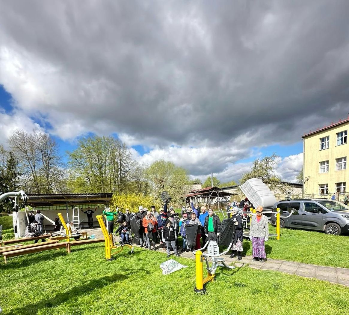 Talkas diena. Tiek sakopta filiāles apkārtne