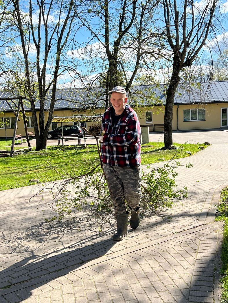 Talkas diena. Tiek sakopta filiāles apkārtne