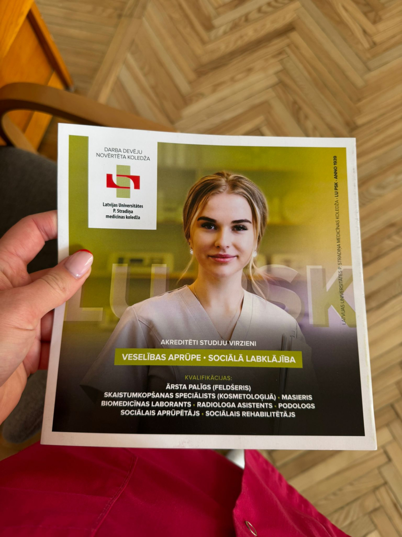 Informatīvais koledžas buklets par studiju iespējām