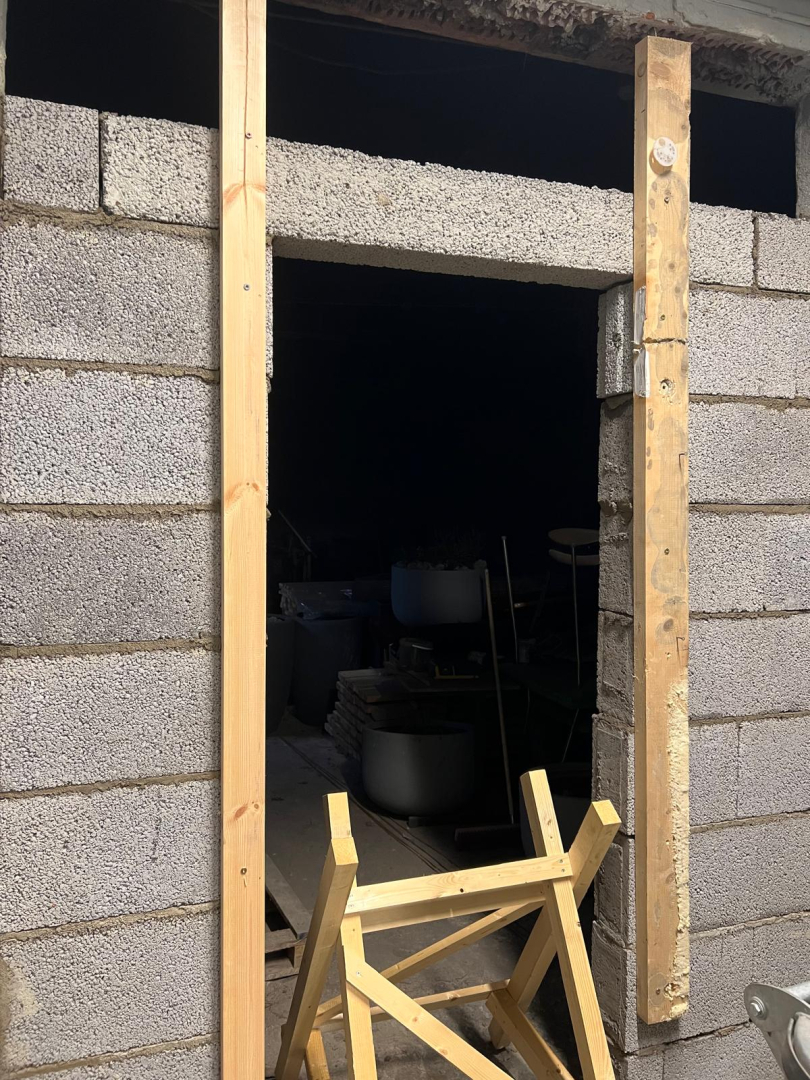 Top aile durvju ievietošanai