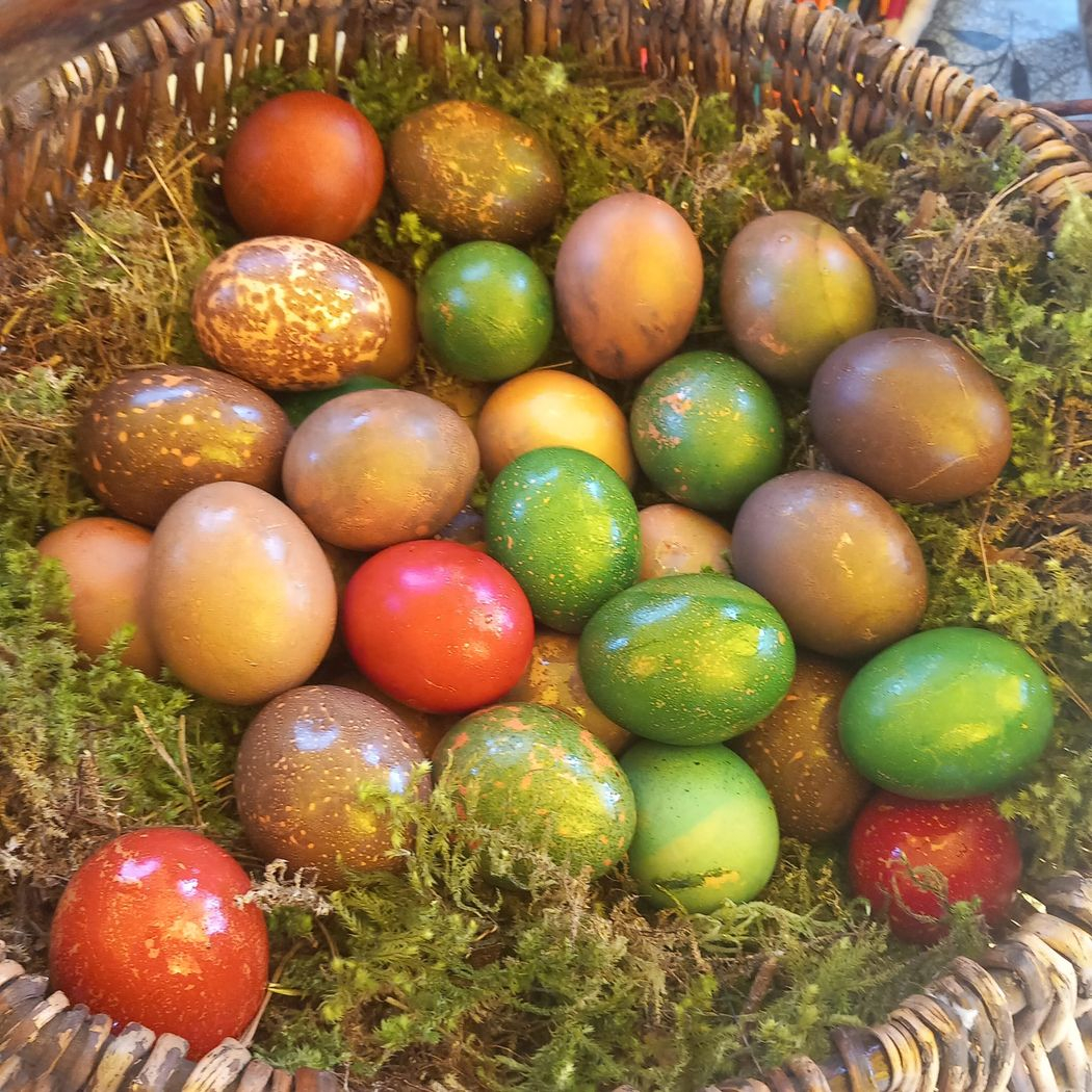 Krāsotas Lieldienu olas