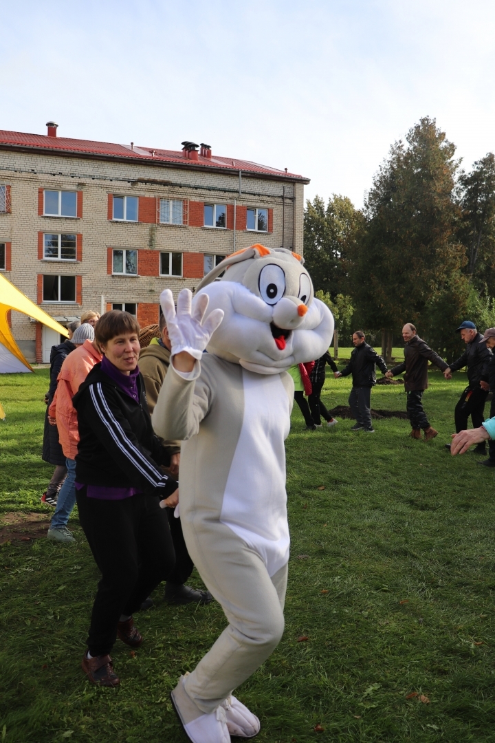 auglu_koku_stadisanas_pasakums_jelgava_7