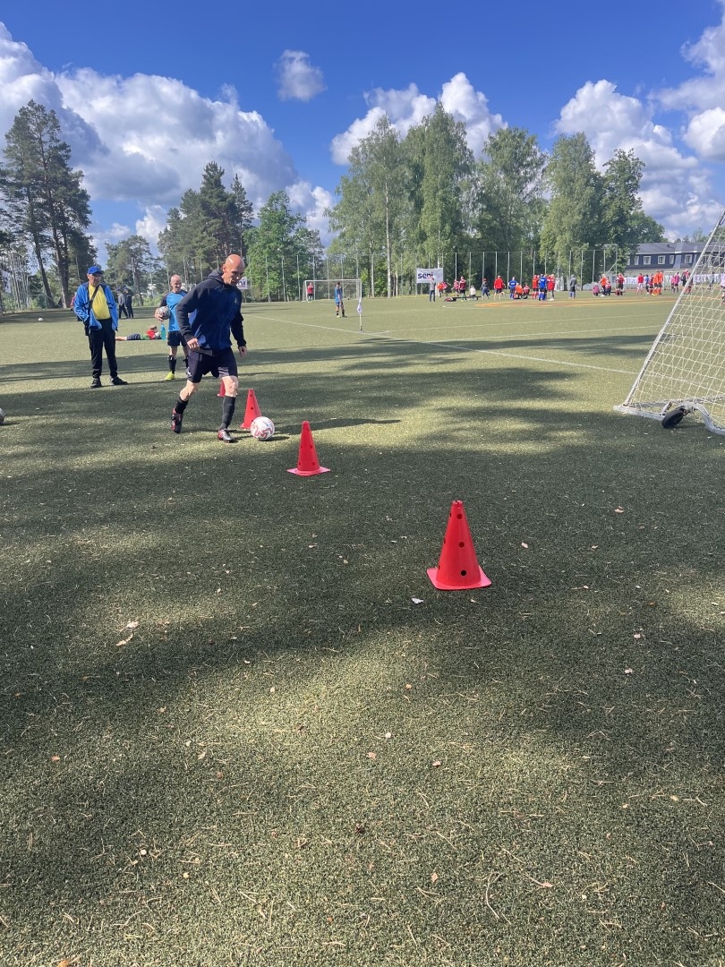 Seni Cup 2024 dalībnieki spēlē