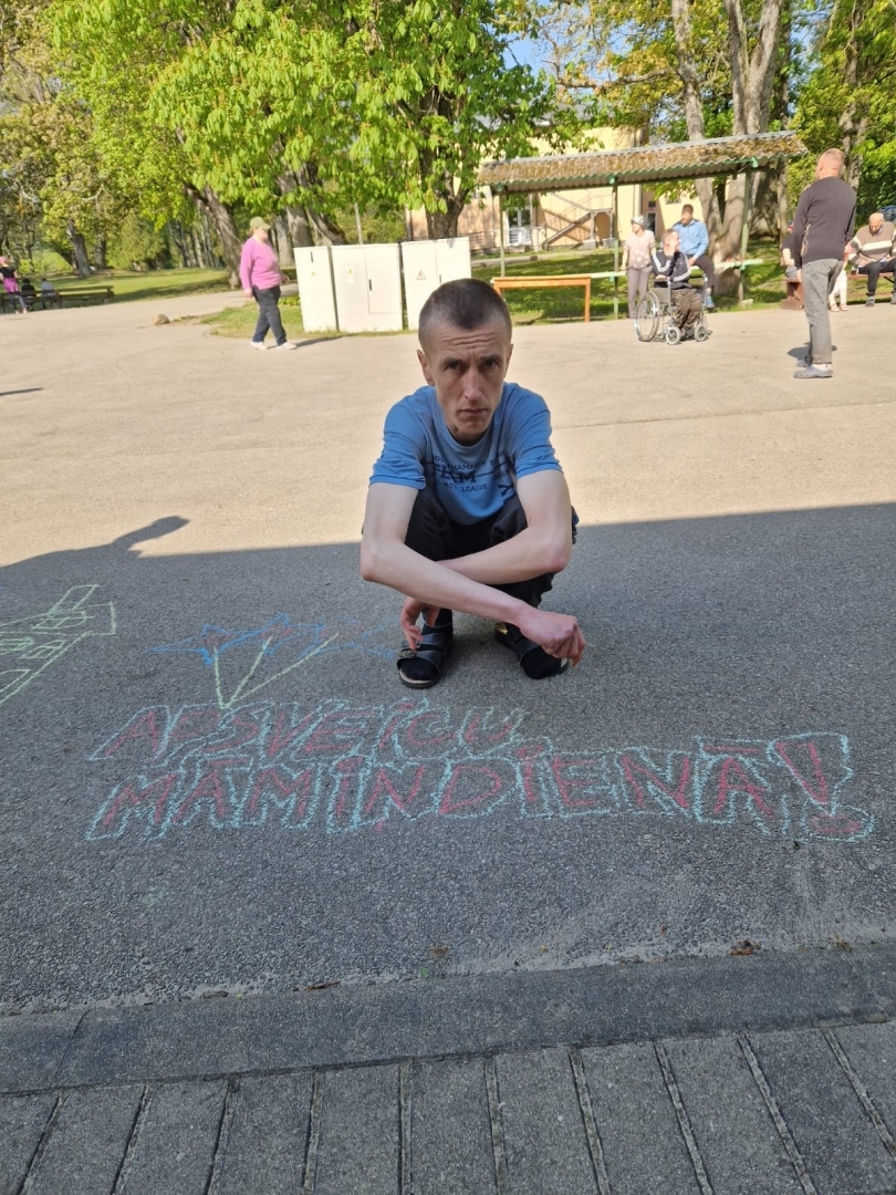 zimejumi_uz_asfalta_mates_diena_iedzivotaji_5