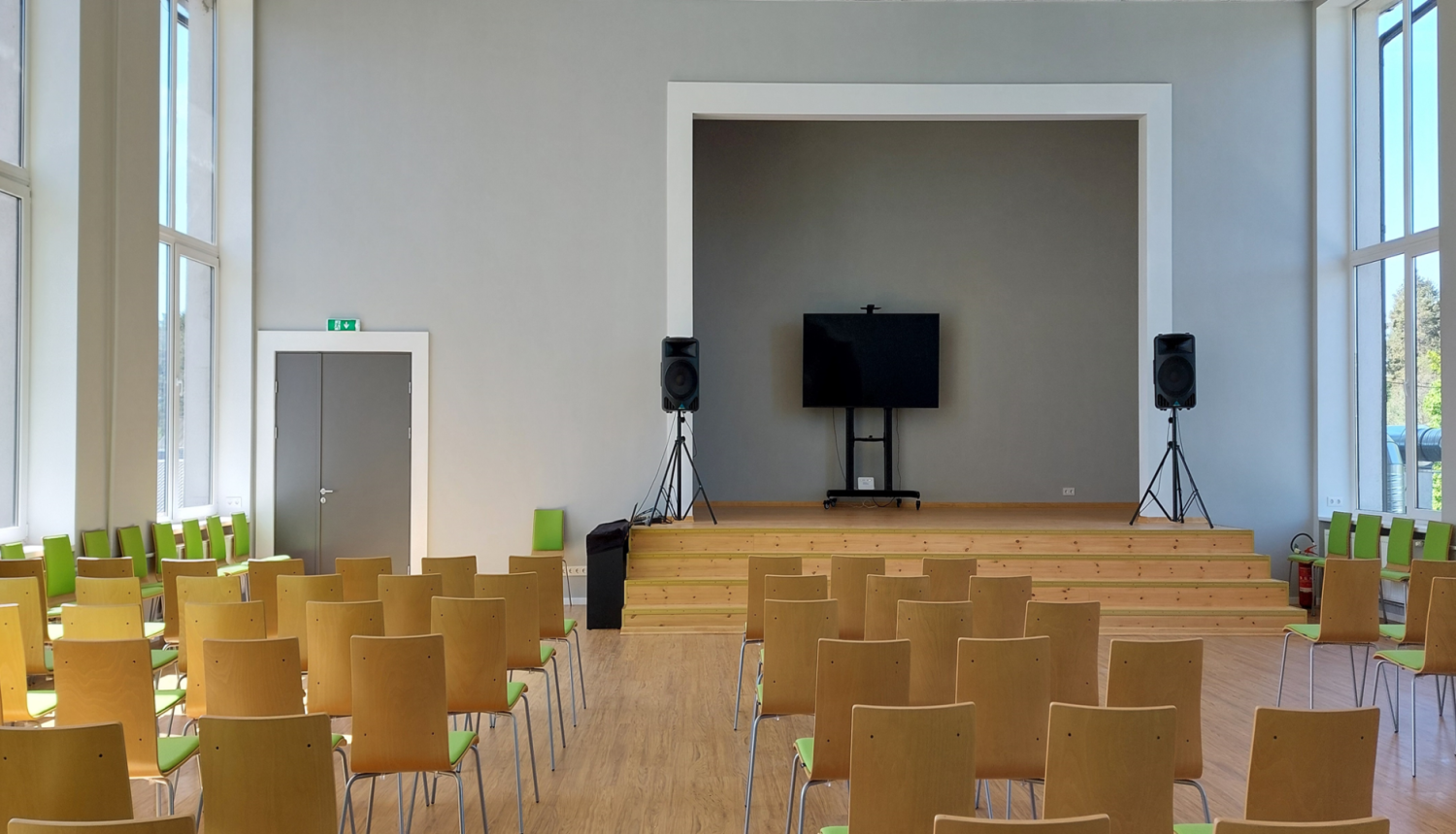 Filiāles “Ropaži” atjaunotās zāle